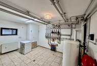 IHR NEUES ZUHAUSE - GROßZÜGIGES EINFAMILIENHAUS MIT SWIMMINGPOOL IN FLORIDSDORF