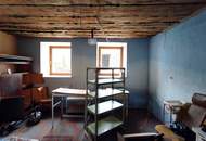 Historisches Bauernhaus von 1870 mit Innenhof, Garten &amp; viel Potenzial