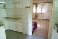 3 Wohneinheiten und ein Geschäftslokal mit vielen Lagerräumen auf 4.499m² Grund im Bauland Mischgebiet!