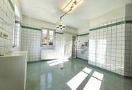 Repräsentative Villa in Zwettl mit 2137 m² Grundstück - Wohnen und Arbeiten stilvoll vereint