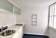 1040! Schönes Altbaubüro (teilbar) mit 4 Balkonen Nähe Karlsplatz!