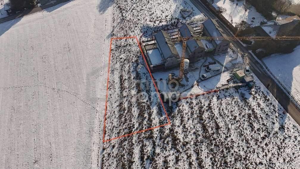 Traumhaftes Baugrundstück mit Seeblick und nahe am Zentrum Nußdorf am Attersee – Ihr Eigenheim wartet!