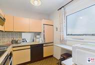 Toll geschnittene, helle Eigentumswohnung in traumhafter Lage mit Balkon &amp; Lift