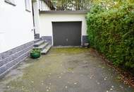 Bungalow in Siedlungsrandlage mit sensationellem Garten und Sauna-Bereich