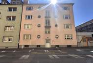 Anlegerwohnung! Schöne helle, neu sanierte 3-Zimmer Wohnung in der Friedhofgasse 9 ~