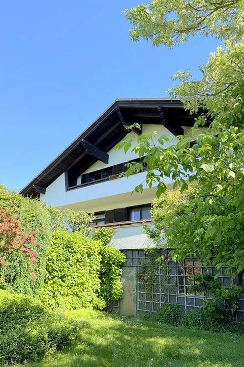 www.wienerwaldwohnsitz.at - Generationenhaus auf traumhaftem Gartengrundstück in einzigartiger, absolut ruhiger Panorama-Aussichtslage
