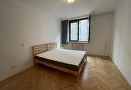 2 room apartment (living room + one bed room) ***** next to the Vienna Opera / City Centre *****