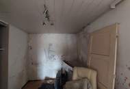 Geschäfts- und Wohnhaus in zentraler Güssinger Lage