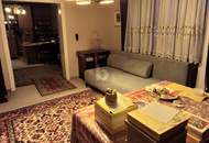 CHARMANTES WOHNEN MIT VERANDA &amp; GROßEM NATURGARTEN