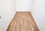 Kleinformat mit Wow-Effekt - Blick ins Grüne, U-Bahn ums Eck! Entzückende Kleinwohnung im ruhigen Hoftrakt! 2 toll aufgeteilte Zimmer + Angenehme Ruhelage in 1030 Wien + Schönes Altbauhaus!