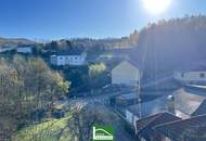 Solides Wohn- bzw. Ferienhaus in wunderschöner Ruhelage mit 2 Wohneinheiten.