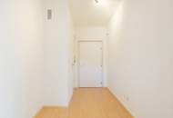 WUNDERSCHÖNE 4-ZIMMER-WOHNUNG MIT SONNIGER LOGGIA