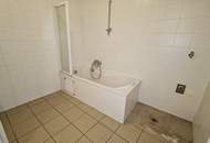 UNBEFRISTET, HOFRUHELAGE, 106 m2 Gewerbefläche mit 41 m2 Terrasse, 4 Zimmer, Küche, Sanitäranlagen, Parketten