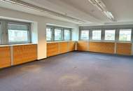 Weitblick für Ihr Business: Modernes Office im 8. OG der Operngasse zu mieten
