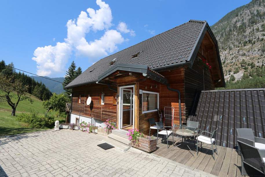 chaletartige Wohnung mit riesigem Garten, beinahe ein ganzes Haus, Haus-kauf, 530.000,€, 9530 Villach Land