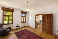 Schlichtes "Amerikanerhaus" mit prachtvollem Naturgarten, Schwimmteich und mit 2 separaten Wohneinheiten !