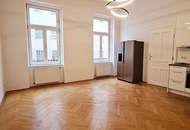 AUGARTEN-NÄHE, 48 m2 Altbau, Wohnküche, 1 Zimmer, Wannenbad, Parketten, 2. Liftstock, Rembrandtstraße