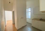 SONNIG und RUHIG! ALTBAU-WOHNUNG zu SANIEREN