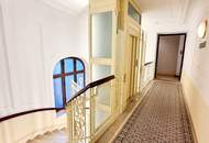 Neuer Preis! BESTLAGE hinter der Karlskirche! Prunkvolles und prestigträchtiges Altbauhaus! WG geeignete Mietwohnung im letzten Liftstock + Beste Infrastruktur und Anbindung!