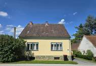 Bauernhaus mit Nebengebäude, Garage und Stall