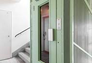 NÄHE DONAUKANAL &amp; ROCHUSMARKT | Sanierungsbedürftige 2-Zimmer-Wohnung mit Innenhof-Loggia | Separate Küche | 5. Liftstock