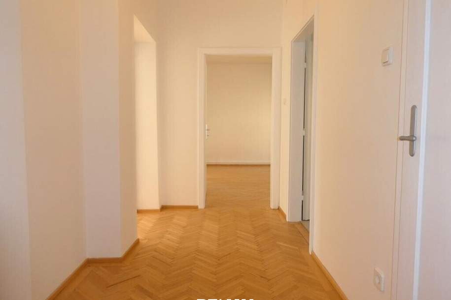 Eigentumswohnung im Hochparterre mit Parkplatz, Wohnung-kauf, 165.000,€, 9900 Lienz