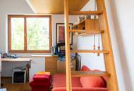 Dachgeschosswohnung in Ruhelage mit traumhaftem Grünblick, eigenem Garten und Garage