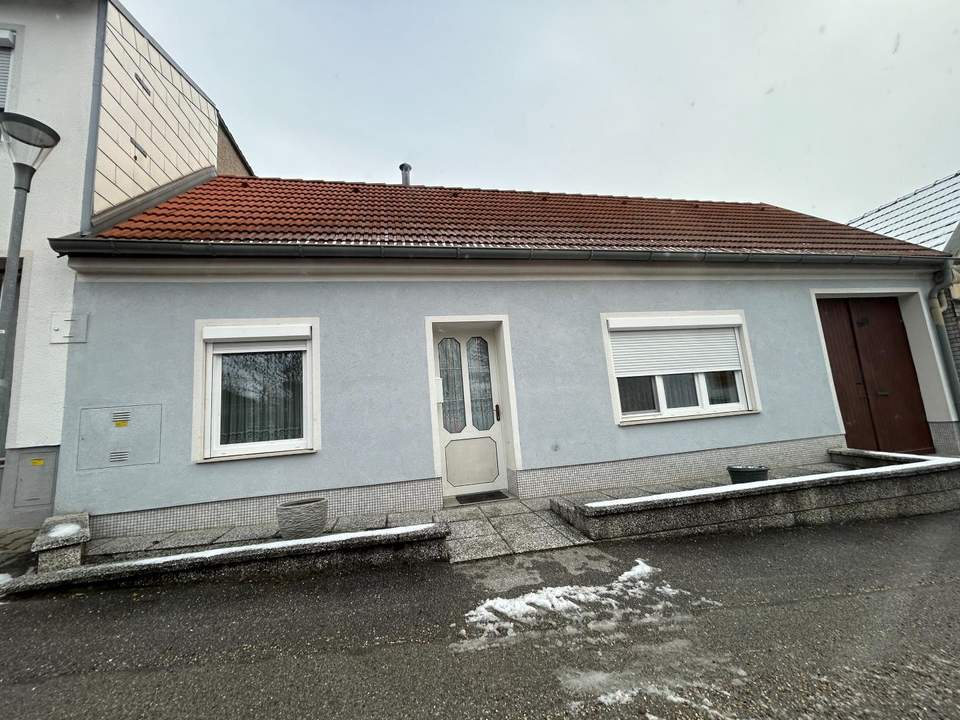 Gepflegtes Landhaus in ruhiger Lage mit Innenhof