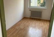 Familienwohnung mit 5 Zimmern , in gepflegter ruhiger Anlage im Grünen