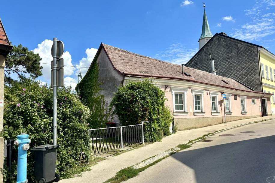 Privatverkauf: geschichtsträchtiges Haus im Martinsviertel Klosterneuburg - 1.711 m² Grundstück (1.119 m² Baugrund) mit Panorama-Fernblick - bis zu 6 Einheiten möglich, Gewerbeobjekt-kauf, 875.000,€, 3400 Tulln