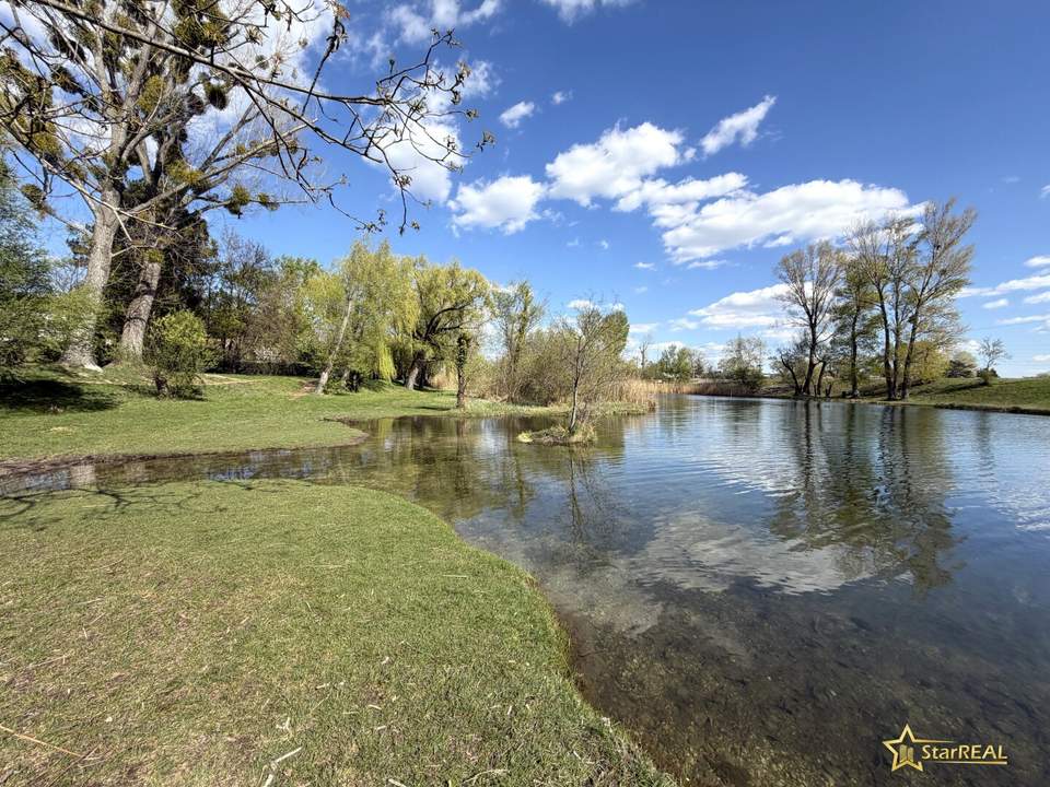BAUGRUNDSTÜCK IN EINZIGARTIGER LAGE DIREKT AM MÜHLWASSER - NÄHE DONAUSPITAL
