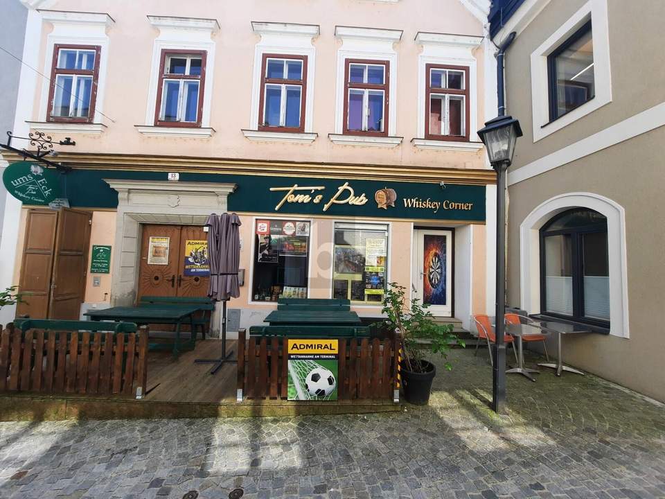 LEBEN & ARBEITEN UNTER EINEM DACH ? RENDITESTARKES MULTITALENT MIT PUB & WOHNUNG