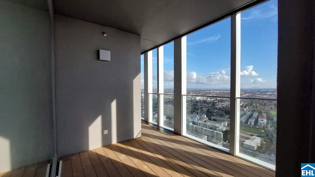 Erstbezug – 3-Zi.-Wohnung mit Rooftop Pool &amp; Sauna