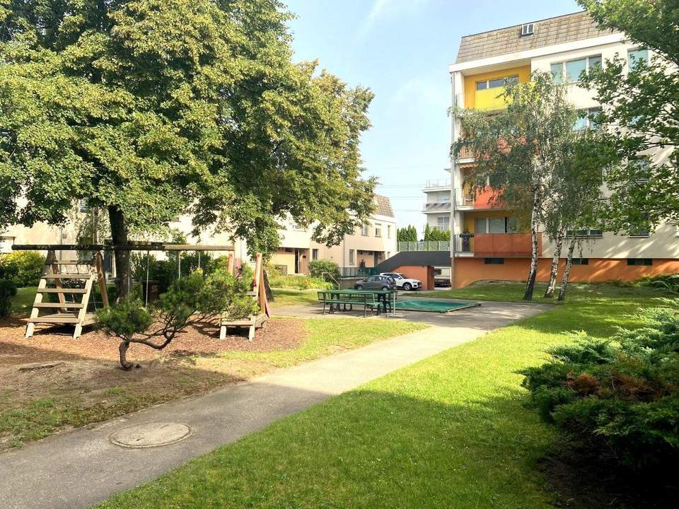 "Gartenwohnung mit 4 Zimmer, &amp; KFZ-Stellpl.!"