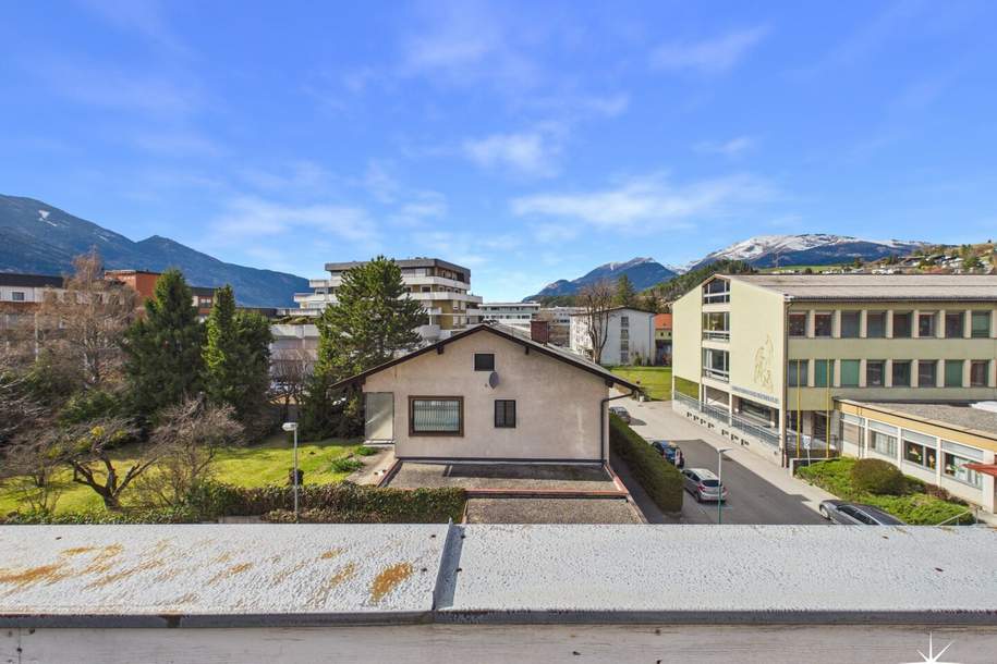 Zentrale Dachgeschoßwohnung mit großzügiger Terrasse. Stellplatz. Spittal an der Drau., Wohnung-kauf, 289.000,€, 9800 Spittal an der Drau