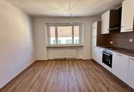 Schöne helle, neu sanierte 3-Zimmer Wohnung in der Friedhofgasse 9 ~