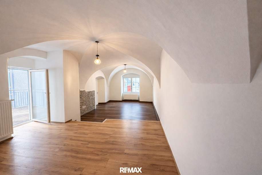 TOP-Lage + Terrasse: Sanierter Altbau im Zentrum – sofort einziehen!, Wohnung-miete, 699,60,€, 8680 Bruck-Mürzzuschlag