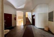 Zinshaus in Innenstadtlage mit 7 Einheiten und Grünfläche