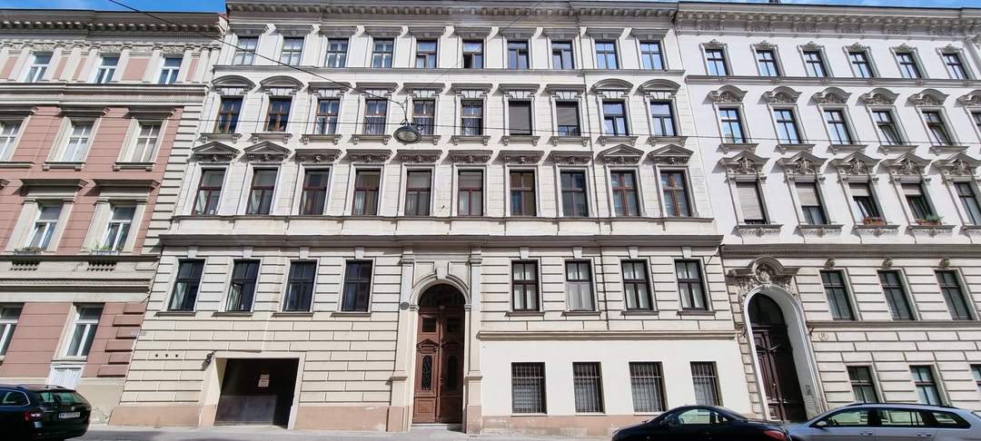 Heller Singlehit im 3.Liftstock - nähe U-Bahn &amp; AKH - Besichtigung FR 07.11 um 16.30 h &amp; 17.00 h