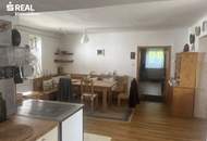 sREAL- LANDLEBEN MIT CHARAKTER - Historisches Bauernhaus mit Scheune, Backstube, Pool und 1.296 m² Grund
