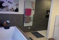 Großzügiges Wohnhaus mit 2 Wohneinheiten und Pool in zentrumsnaher Lage