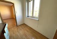 Sanierungsbedürftige 2 Zimmer Wohnung in S-Bahn-Nähe - KEIN LIFT!