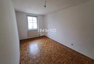 **Ab sofort** Sonnige 3-Zimmer Wohnung in der Volksfeststrasse 34 - Top 10