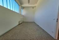 Geschäftslokal um 7.54/m² netto - St. Pölten–Nord - mit mehr als 10 Parkplätzen