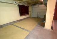 Haus mit 6 Garagen