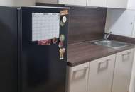 Q11: West-GARTENWOHNUNG mit Kühlung + MÖBELABLÖSE MÖGLICH (VB ~ € 5000)