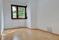 Stadtleben im Grünen – Stilvolle Wohnung mit Terrasse und Garten