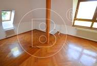 Einfamilienhaus in zentraler Bestlage mit Tennisplatz auf parkähnlichem Grund!