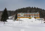 „Ehemaliges Hotel in Bestlage in Hohentauern mit vielseitigem Entwicklungs- und Nutzungspotenzial.“