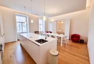 Luxuriöse Altbauwohnung in einem prächtigen historischen Haus in der Nähe des Servitenviertels und des Lycée